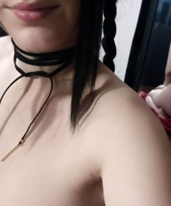 Анкета проститутки Арина - Фото 1, Наушки, 25 лет, №14700